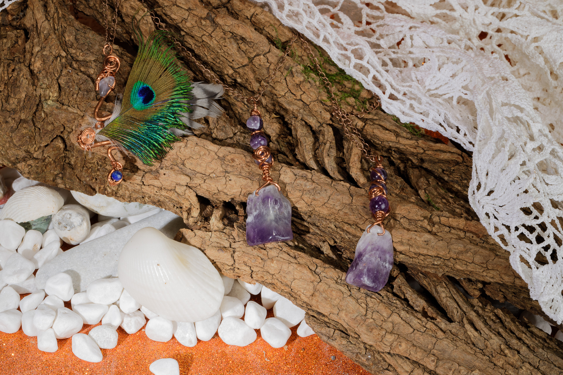 Orecchini Is Animal Guide