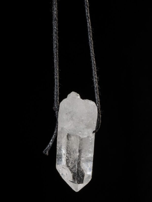 2025-moles-VBP_6284 Collana con Punta di Quarzo Ialino Grezzo Sfaccettato