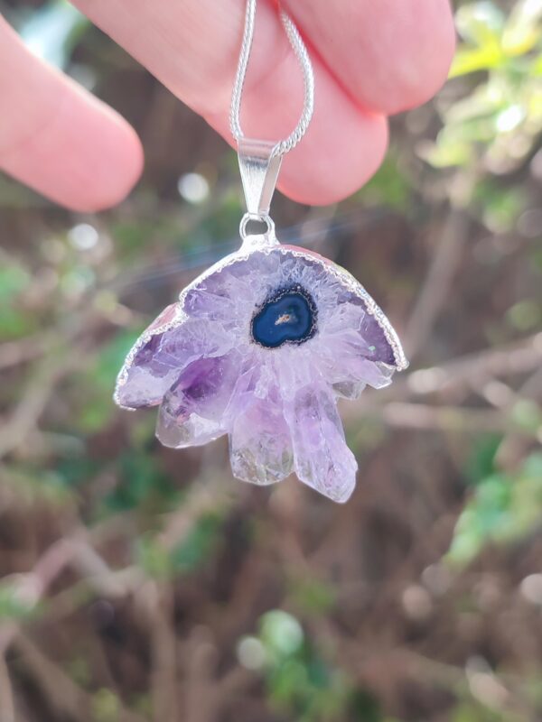 Collana con ciondolo di stalattite di ametista