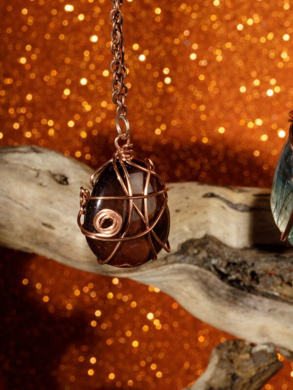 2025-moles-VBP_6338 Collana in rame con pietra occhio di bue